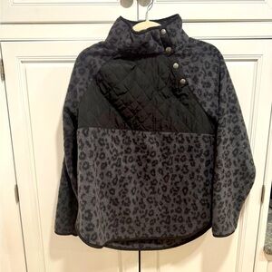 Jcrew black leopard fleece small